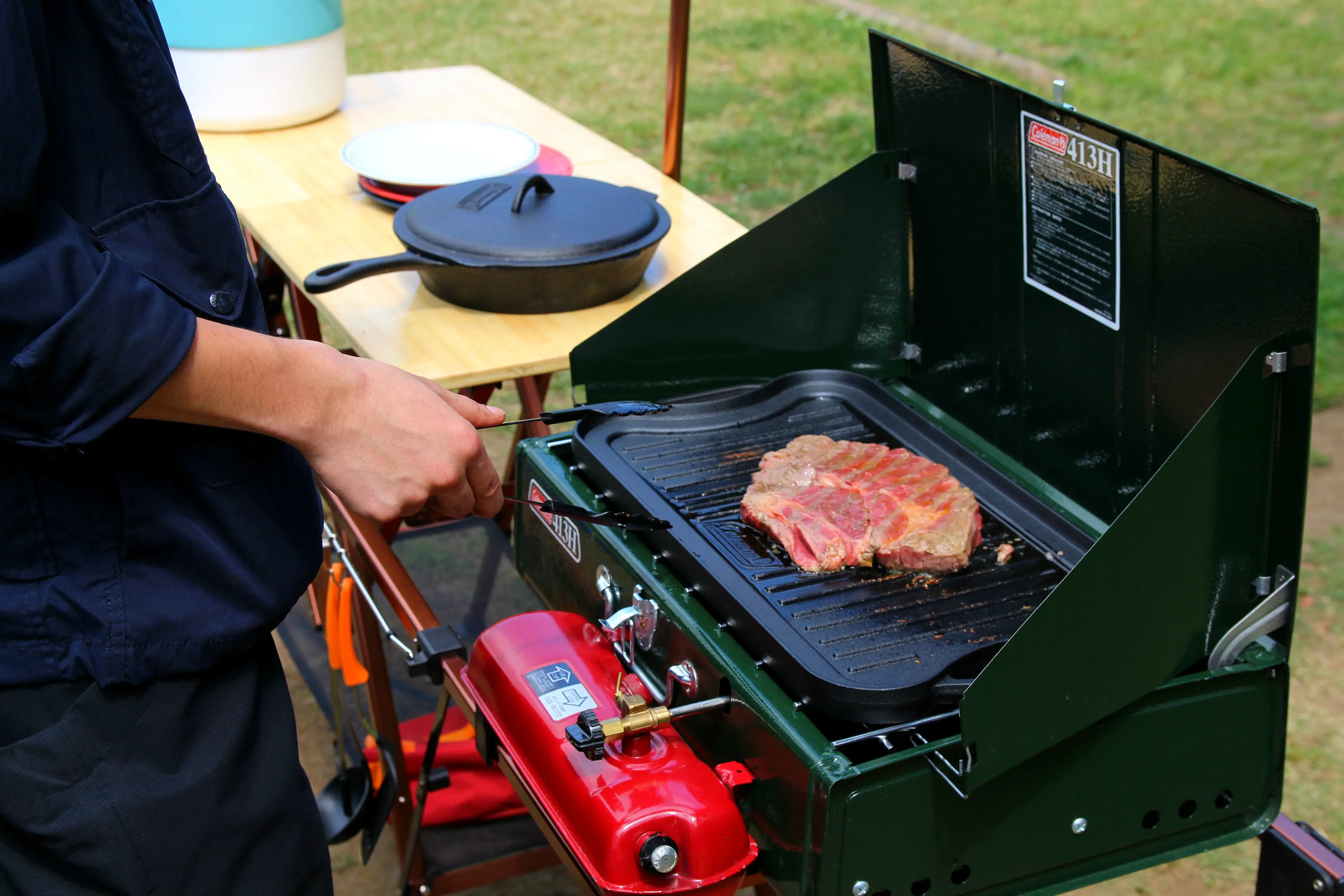 ツーバーナーと＋1アイテムでできる！簡単で美味しいキャンプ料理を作