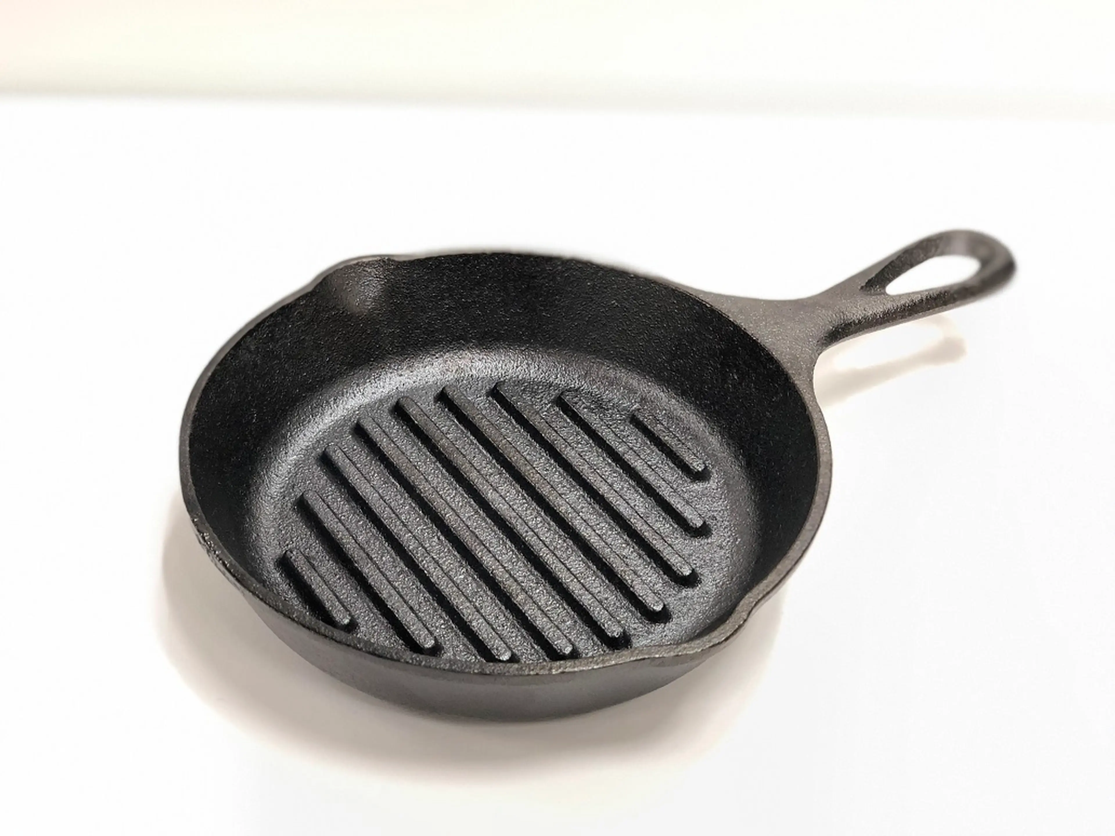 新製品】アメリカのNo.1鋳鉄製品ブランド「LODGE」から便利な