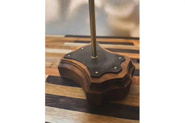 【40】m.c.y_wood 「Buffalo leather stand」